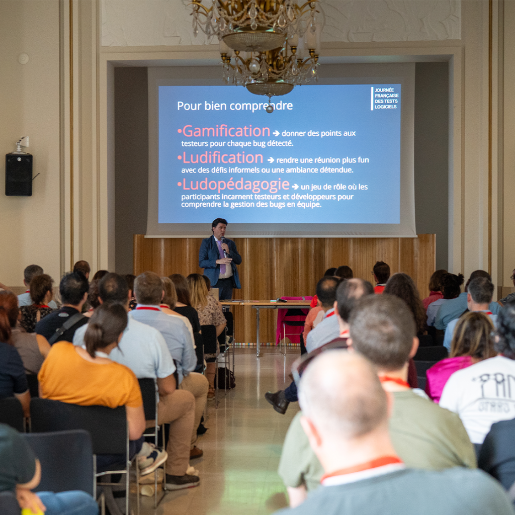 Guillaume Cousin, lors de la conférence sur la ludopédagogie et la qualité logicielle à la JFTL 2025.
