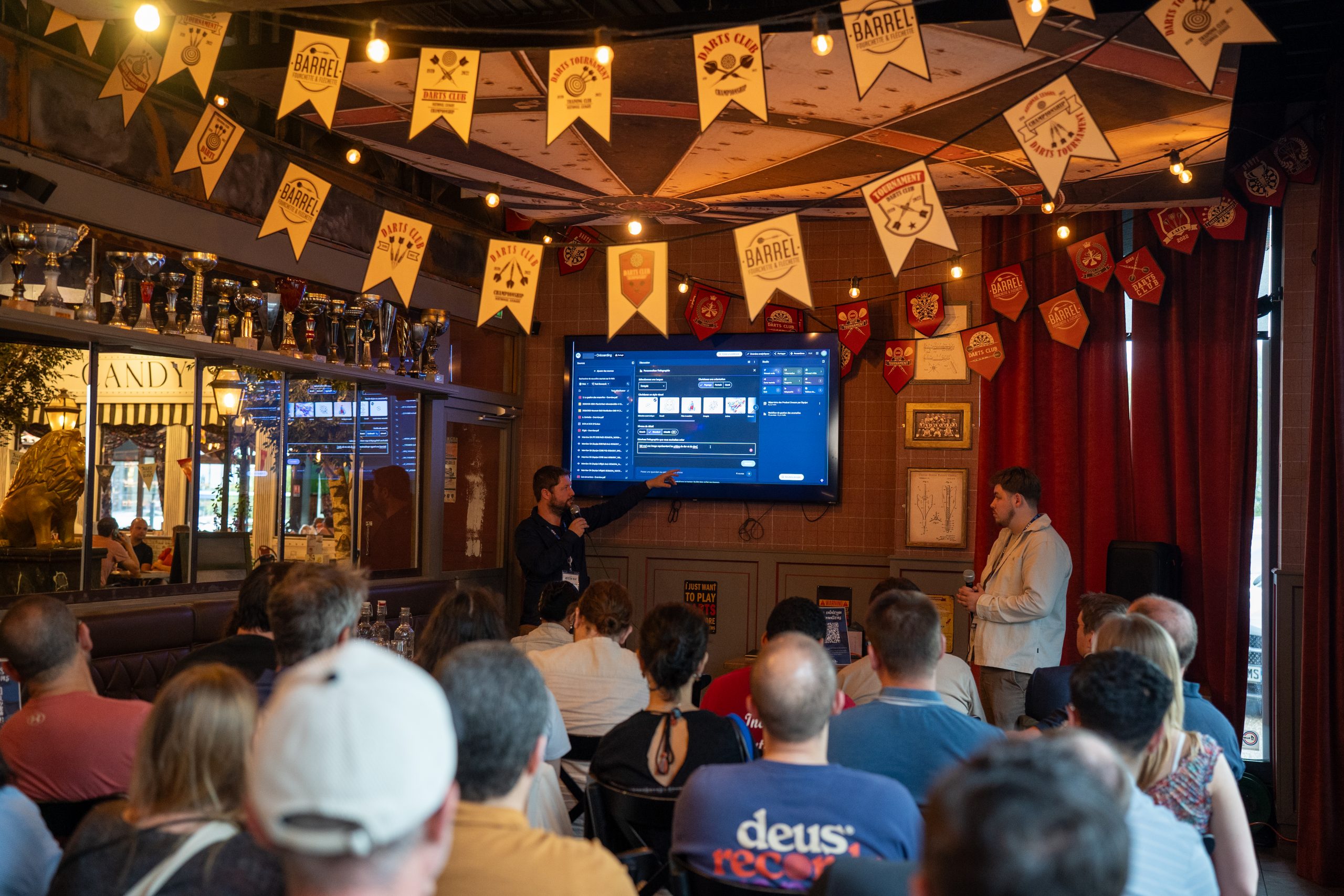 Photo du public lors de l'apéro QA avec Steeven et Arnaud en conférencière